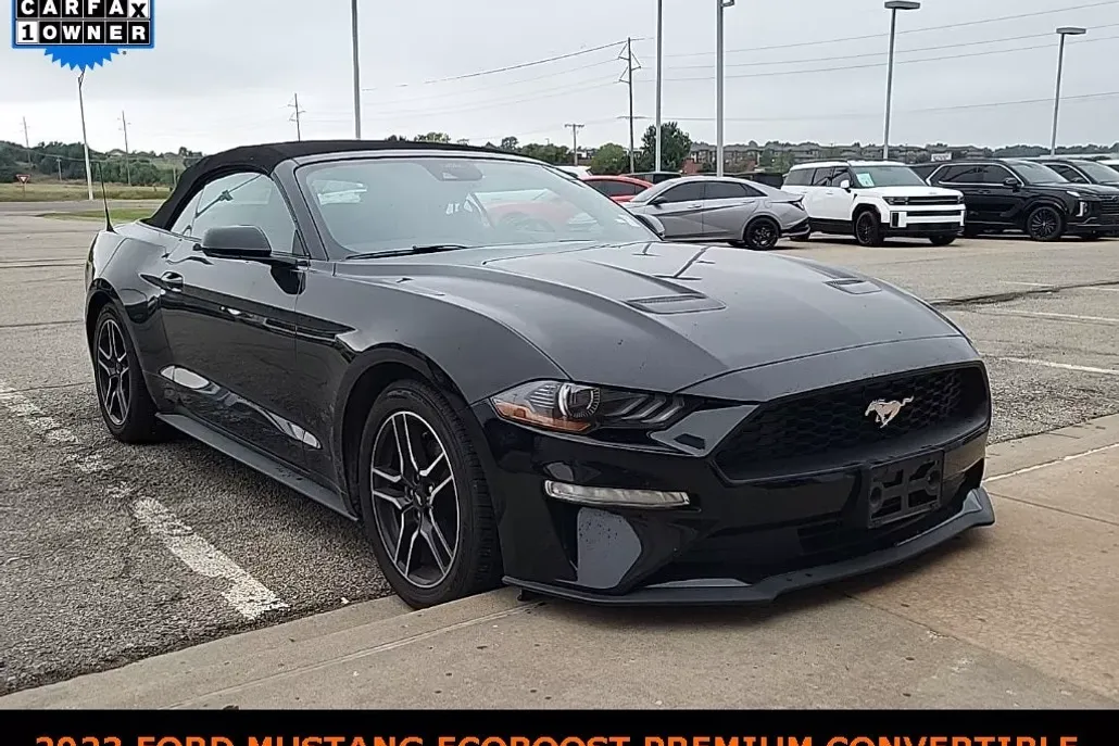 2023 Ford Mustang EcoBoost Premium Convertible photo 1