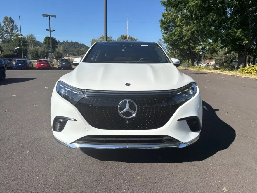 2023 Mercedes Benz EQS SUV 450 4MATIC photo 1