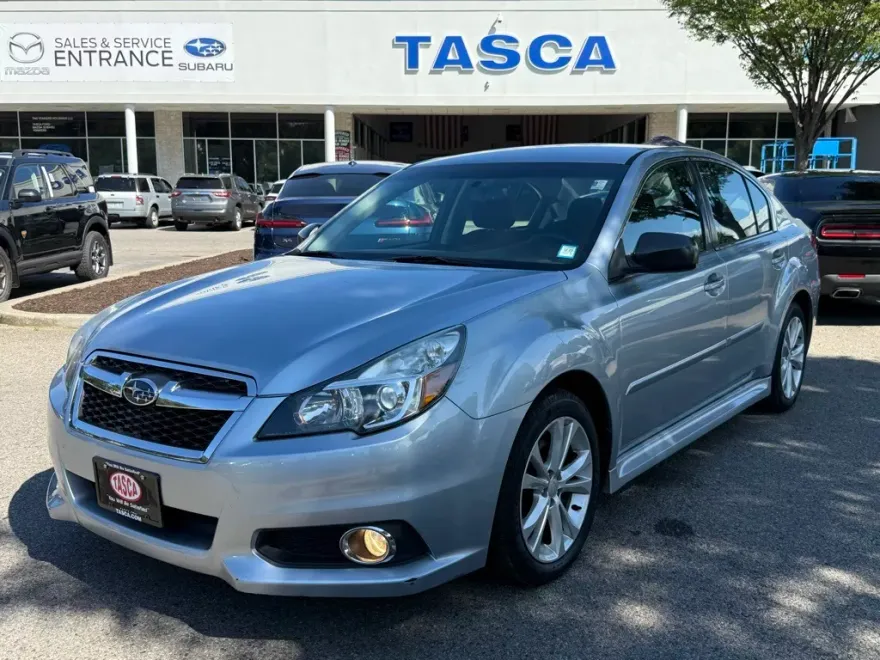 2014 Subaru Legacy 2.5i photo 1