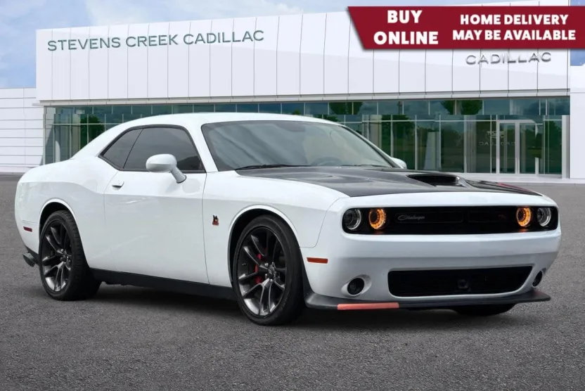 2021 Dodge Challenger R/T Scat Pack photo 1