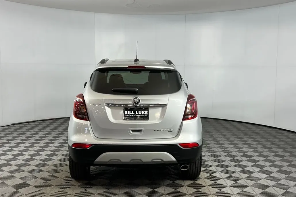 2022 Buick Encore Preferred photo 1