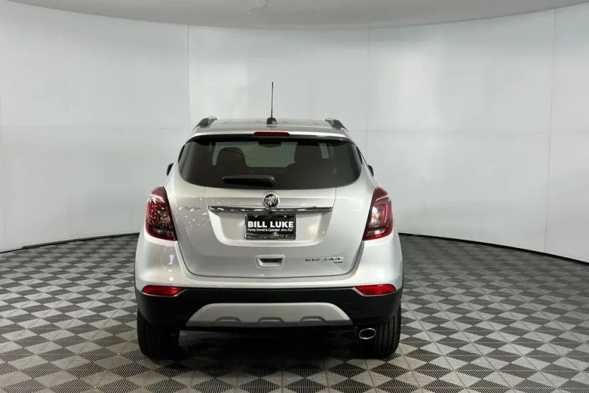 2022 Buick Encore Preferred photo 1