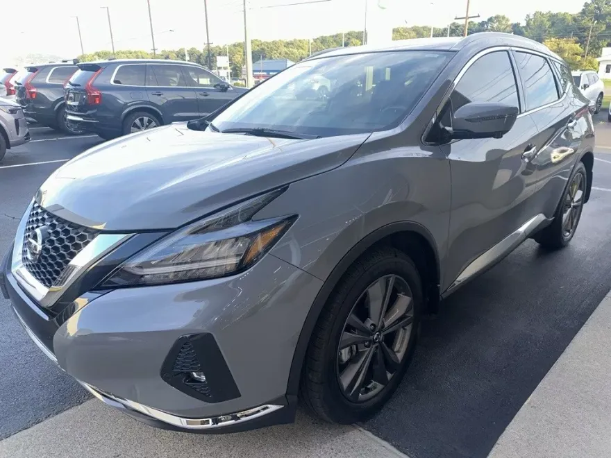 2022 Nissan Murano Platinum photo 1