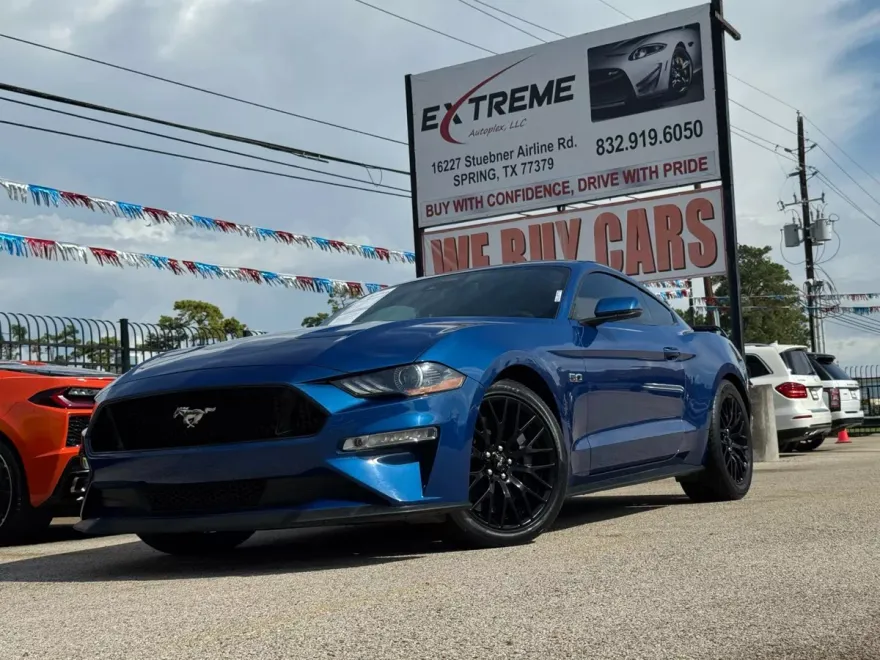 2022 Ford Mustang GT Premium photo 1