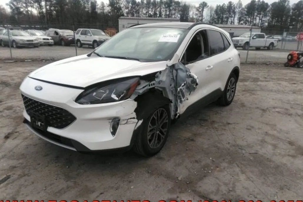 2022 Ford Escape SEL photo 1