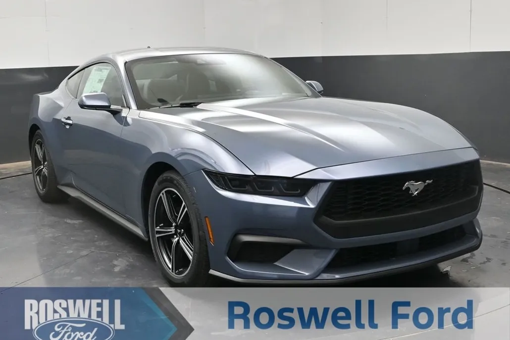 2025 Ford Mustang EcoBoost photo 1
