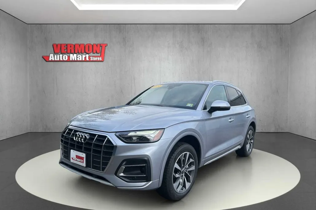 2021 Audi Q5 45 Premium Plus photo 1