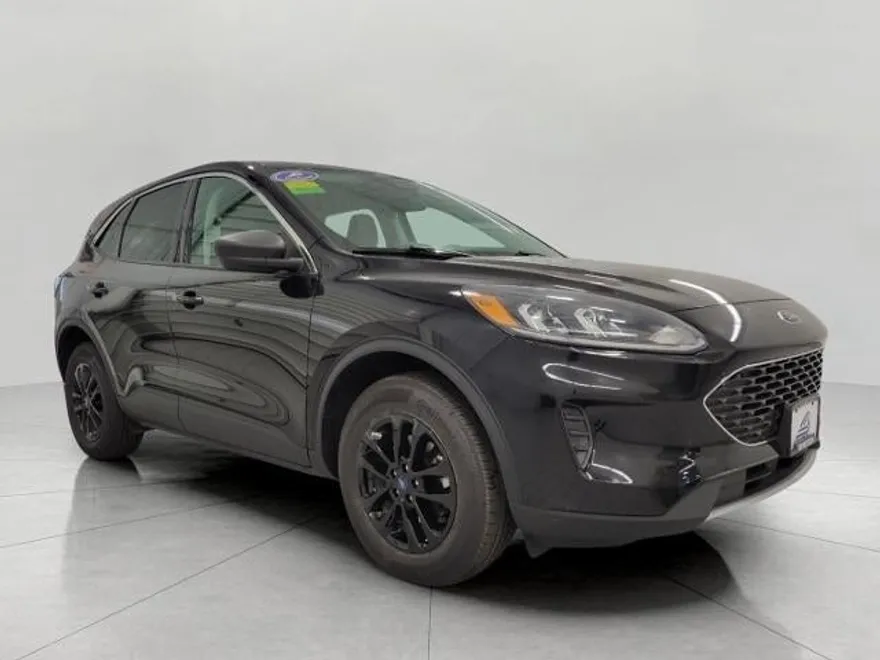 2022 Ford Escape SE photo 1