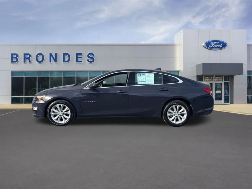 2025 Chevrolet Malibu 1LT photo 1