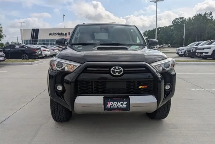 2023 Toyota 4Runner TRD photo 1