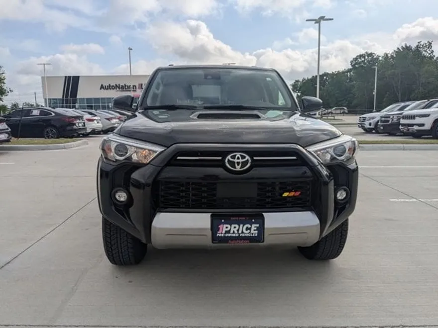 2023 Toyota 4Runner TRD photo 1