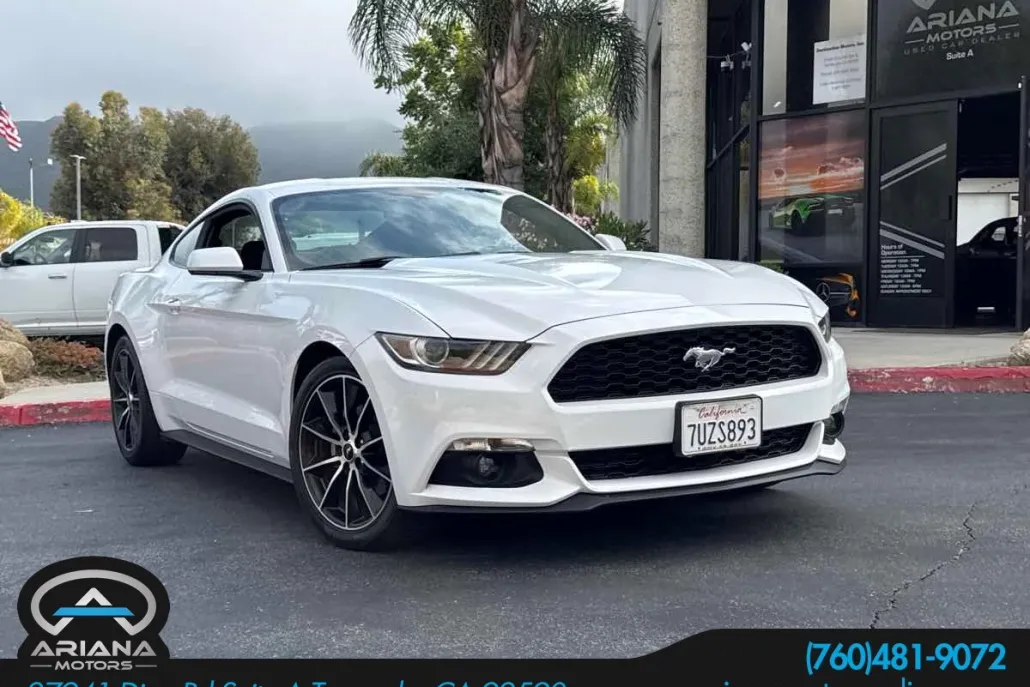 2016 Ford Mustang EcoBoost photo 1