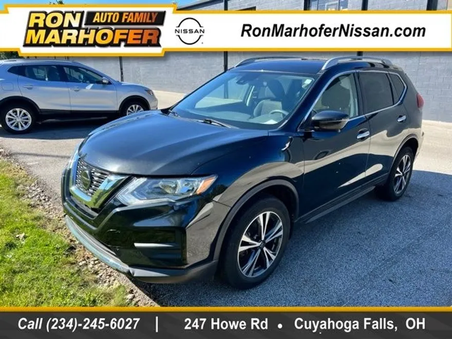 2020 Nissan Rogue SV photo 1