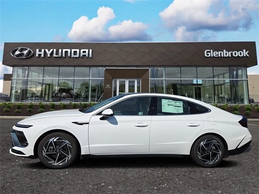 2025 Hyundai Sonata SEL Convenience photo 1