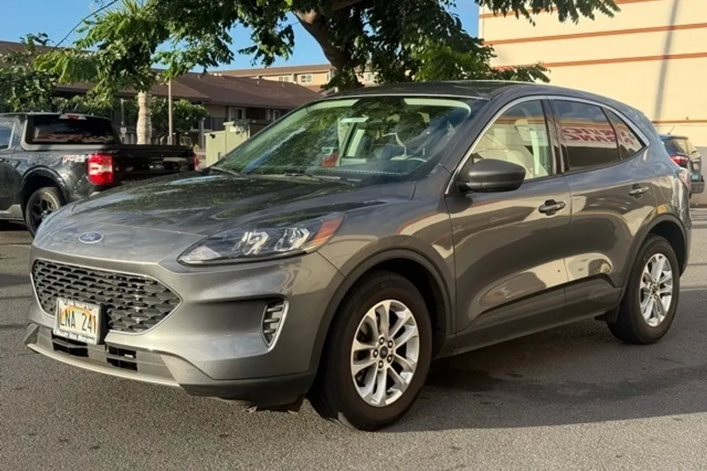 2022 Ford Escape SE photo 1