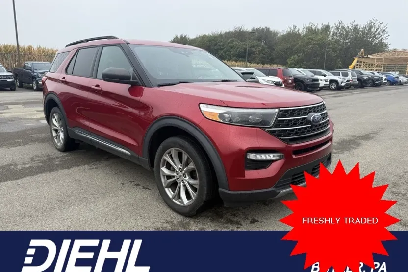 2020 Ford Explorer XLT photo 1