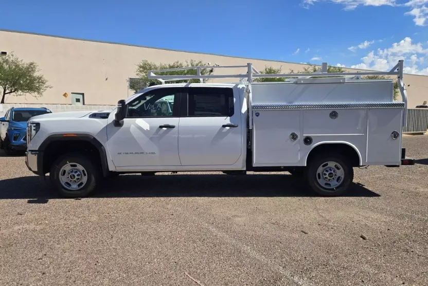 2025 Gmc Sierra 2500 HD Pro photo 1