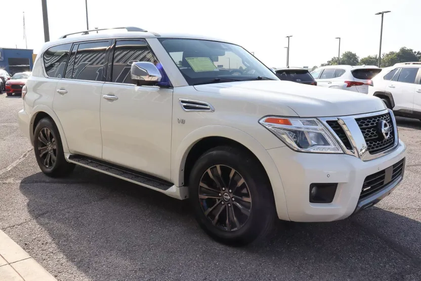 2019 Nissan Armada Platinum photo 1