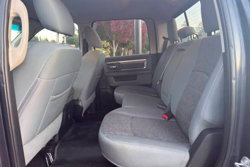 2017 Ram 1500 Big Horn photo 1