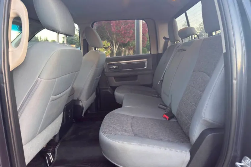 2017 Ram 1500 Big Horn photo 1