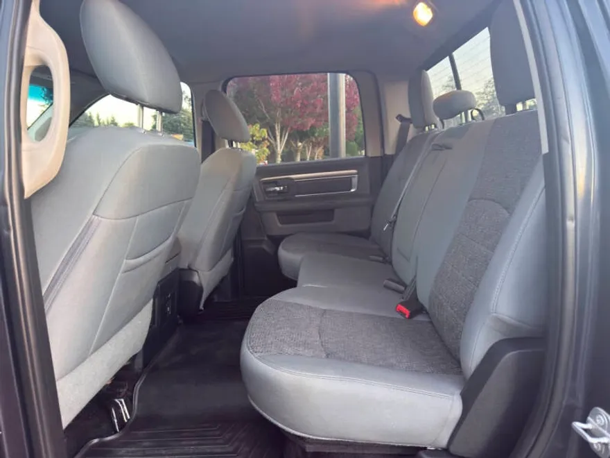 2017 Ram 1500 Big Horn photo 1