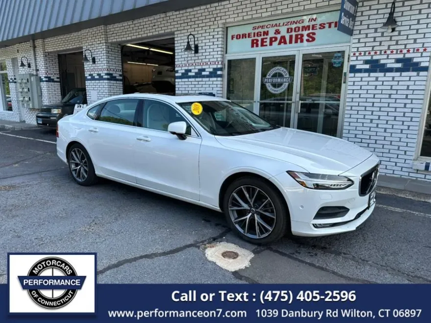 2018 Volvo S90 T5 Momentum photo 1