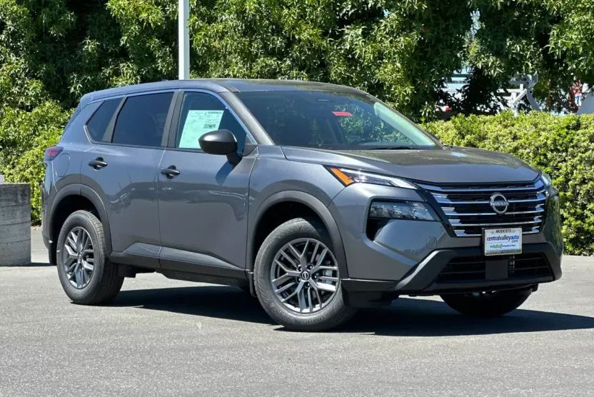 2026 Nissan Rogue S photo 1