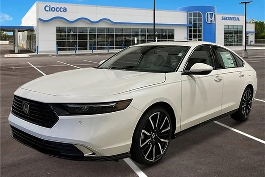 2025 Honda Accord Hybrid Touring photo 1