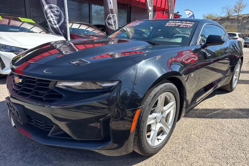 2023 Chevrolet Camaro LS Coupe photo 1