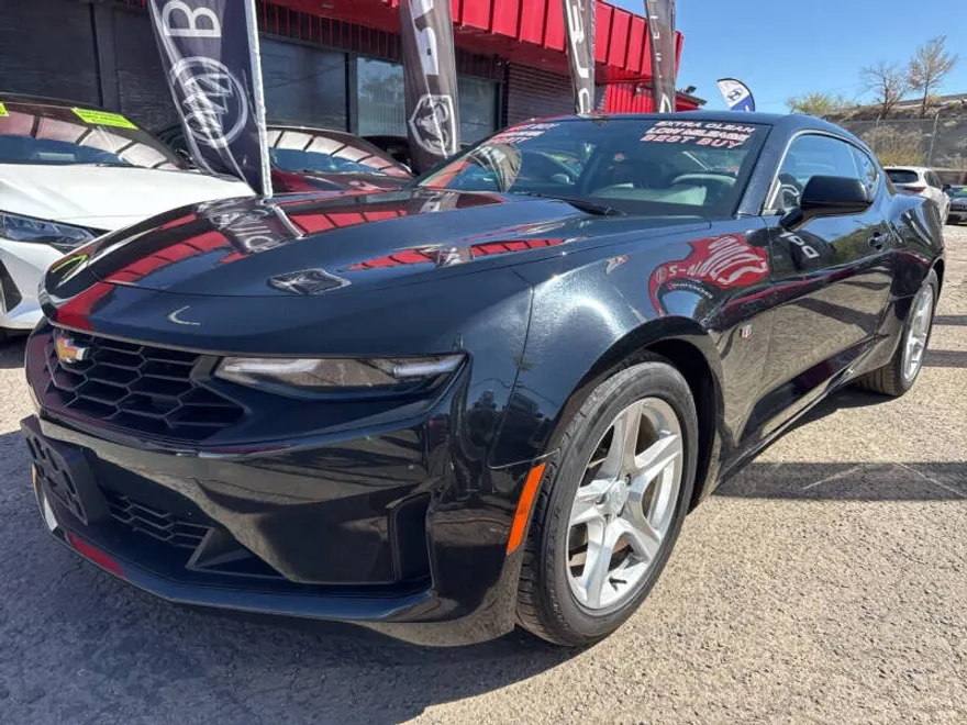 2023 Chevrolet Camaro LS Coupe photo 1