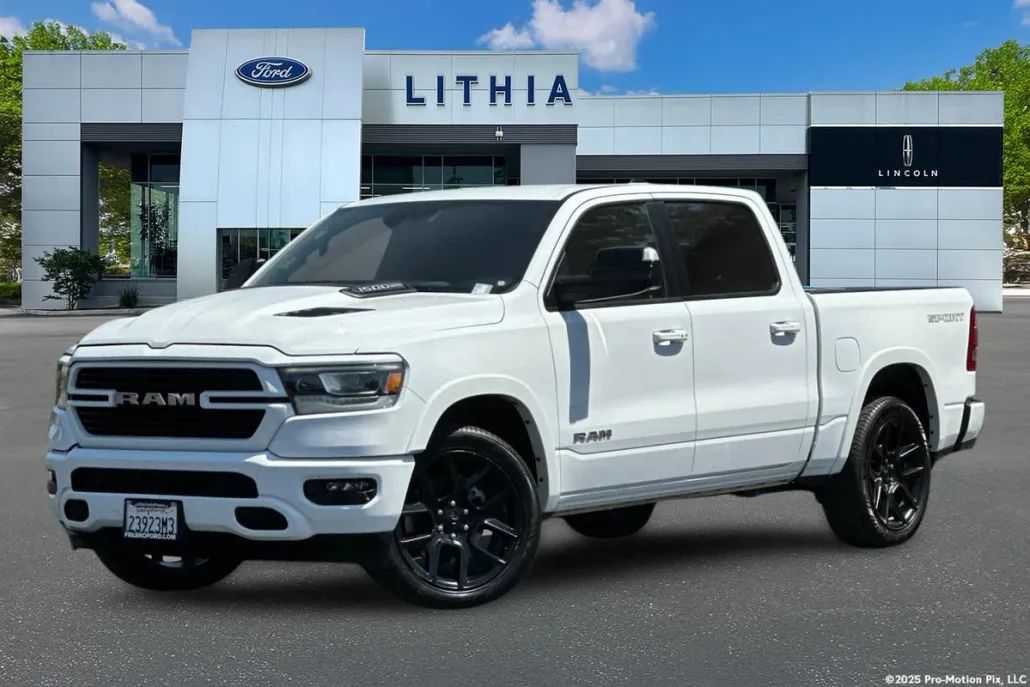 2022 Ram 1500 Laramie photo 1