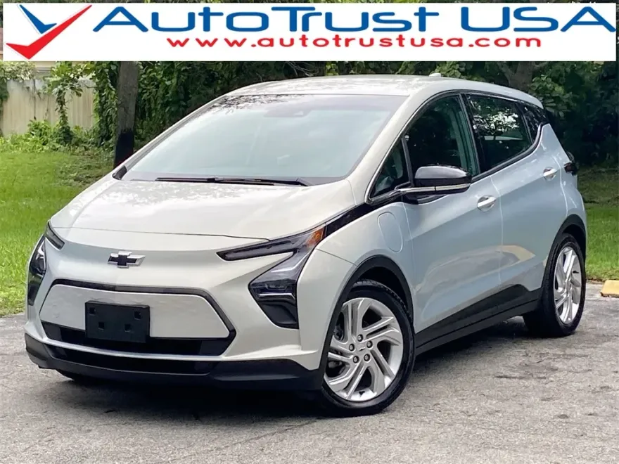 2023 Chevrolet Bolt EV 1LT photo 1