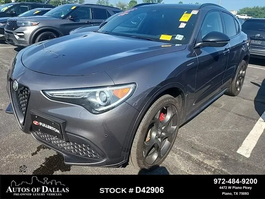 2022 Alfa Romeo Stelvio Ti photo 1