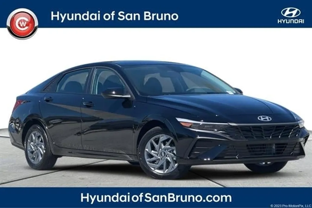 2025 Hyundai Elantra Hybrid photo 1
