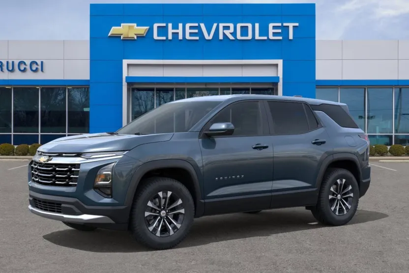 2026 Chevrolet Equinox LT photo 1