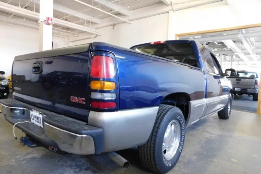 2015 Chevrolet Express 2500 Cargo photo 1