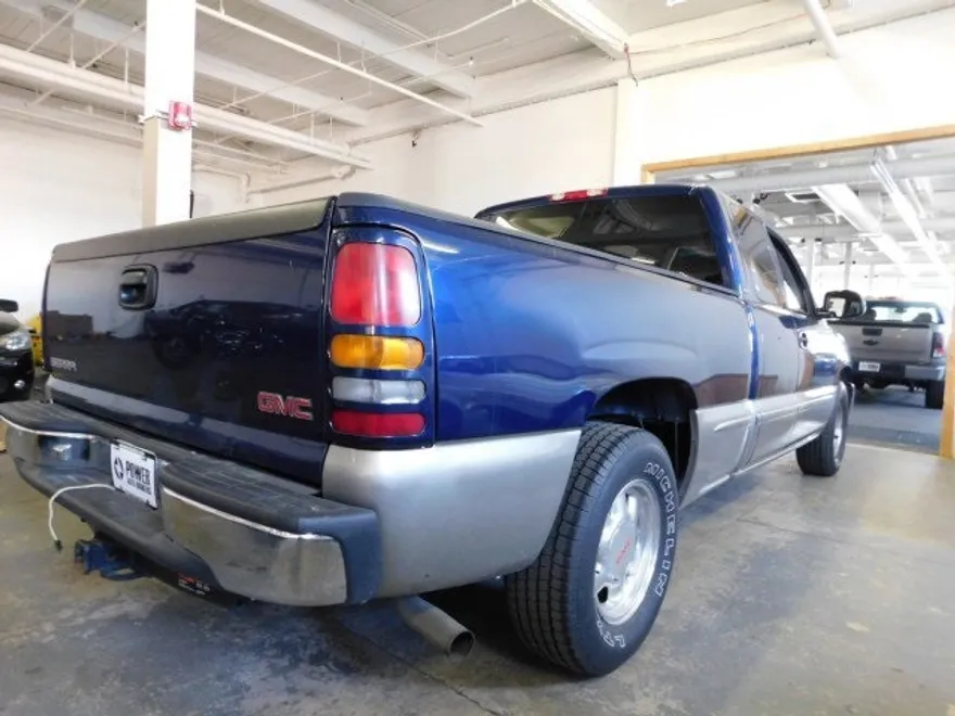 2015 Chevrolet Express 2500 Cargo photo 1
