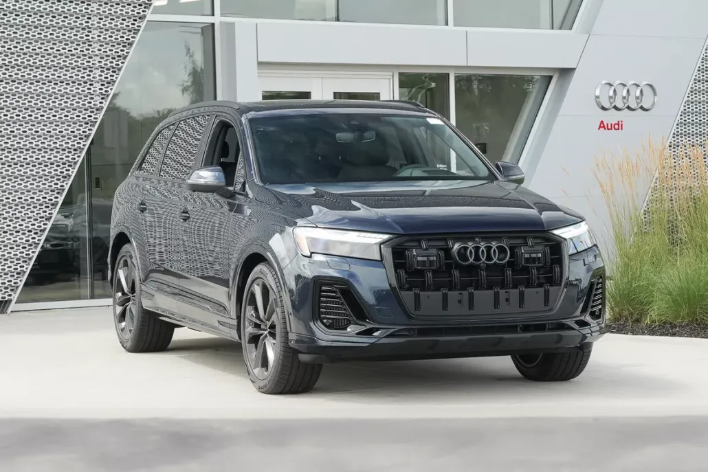 2025 Audi Q7 Prestige photo 1