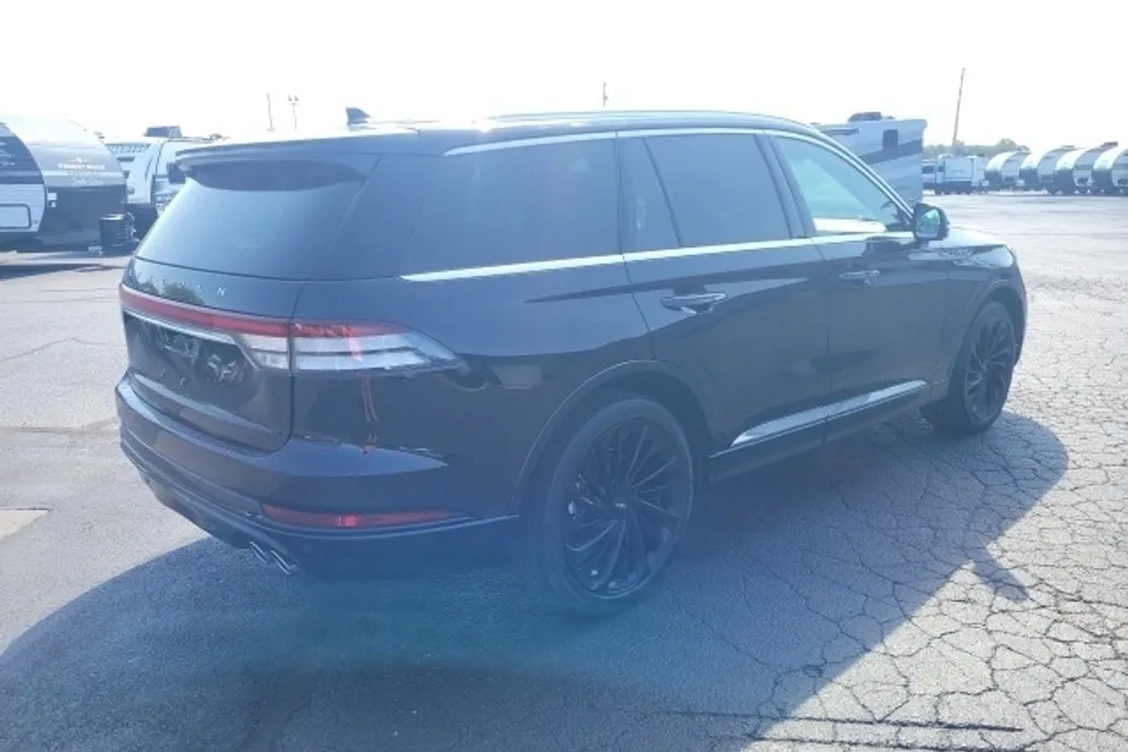 2022 Lincoln Aviator Reserve photo 1