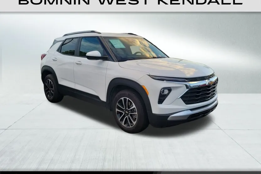 2024 Chevrolet Trailblazer LT photo 1