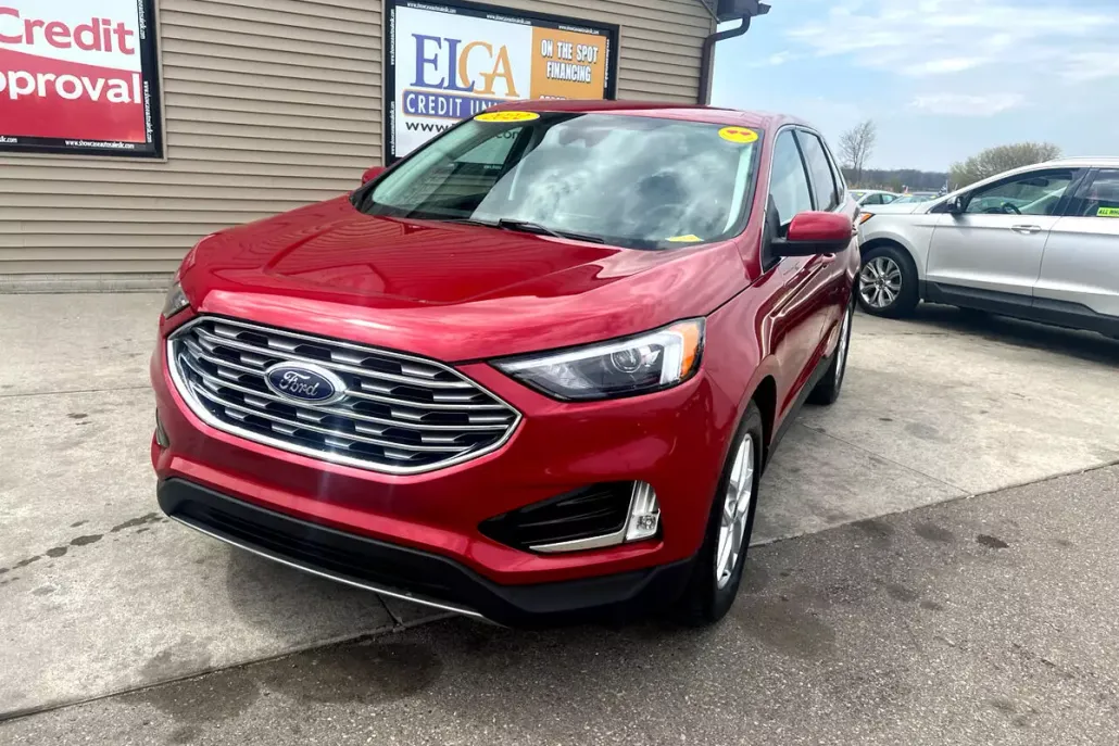 2022 Ford Edge SEL photo 1