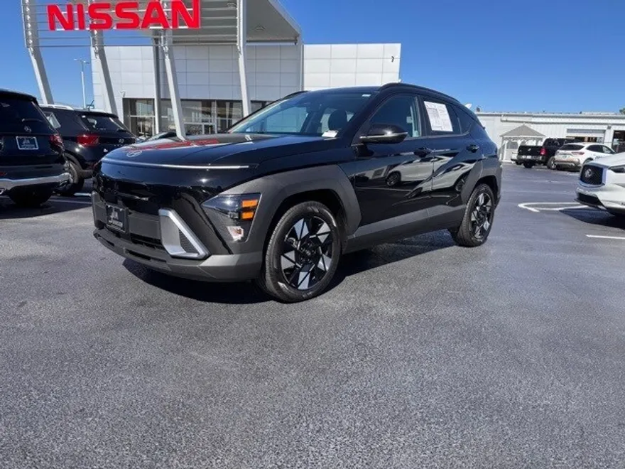 2025 Hyundai Kona SEL photo 1
