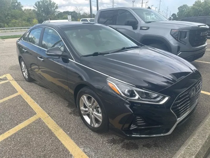 2018 Hyundai Sonata SEL photo 1