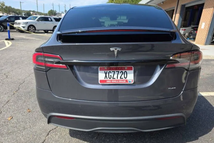 2022 Tesla Model X Plaid photo 1