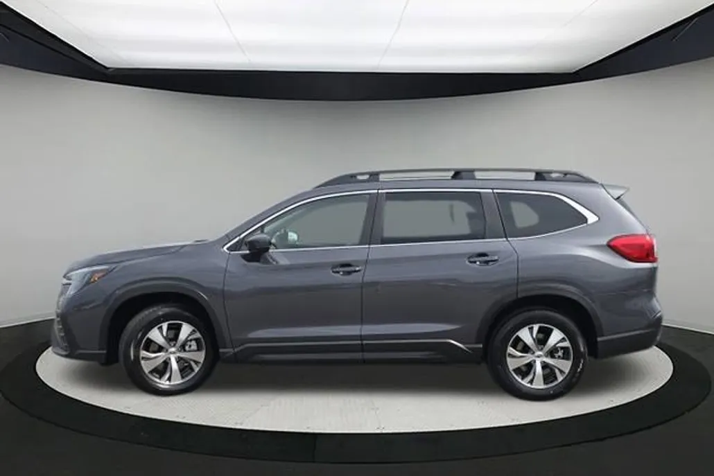 2025 Subaru Ascent Premium photo 1