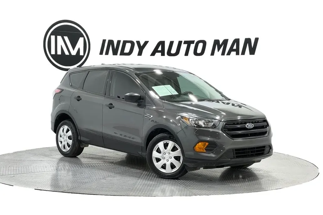 2018 Ford Escape S photo 1