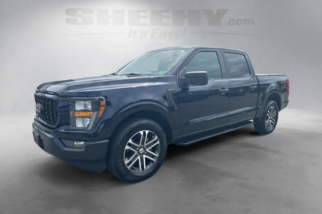 2023 Ford F-150 XL photo 1