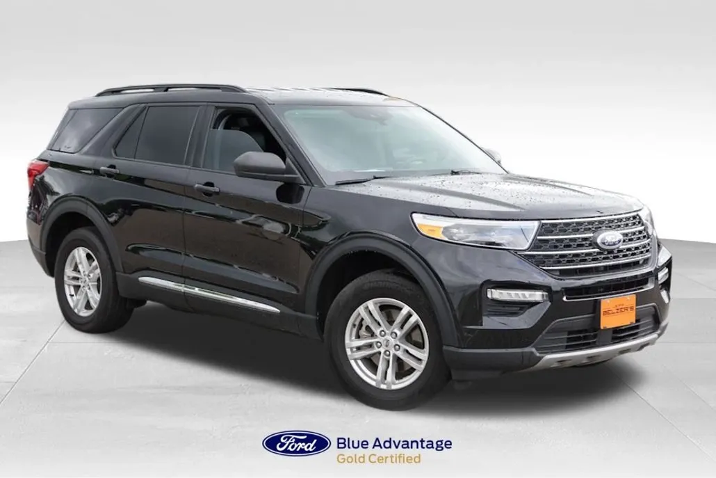2023 Ford Explorer XLT photo 1