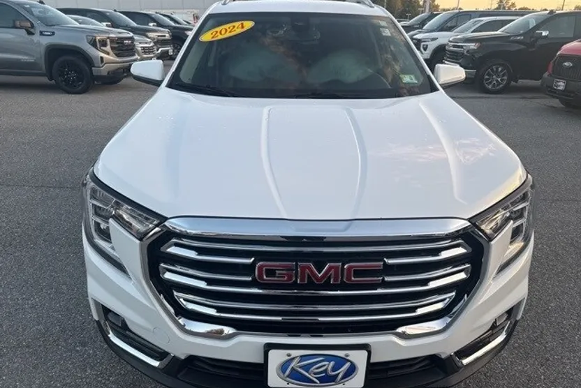 2024 Gmc Terrain SLT photo 1