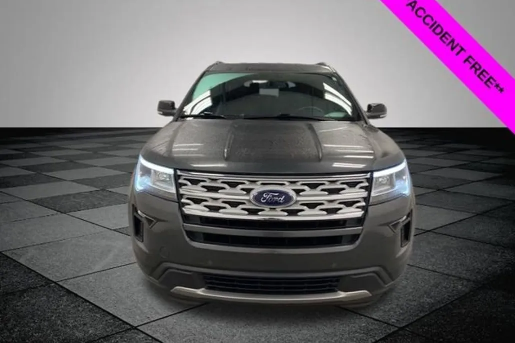 2018 Ford Explorer XLT photo 1